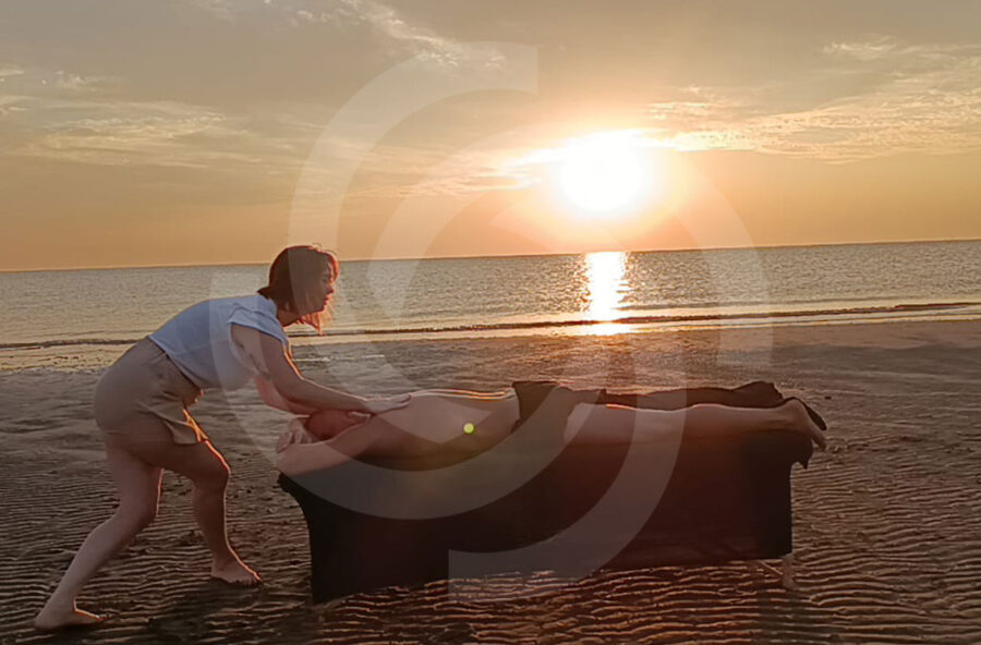 Deep Tissue Massage for Back & Shoulders