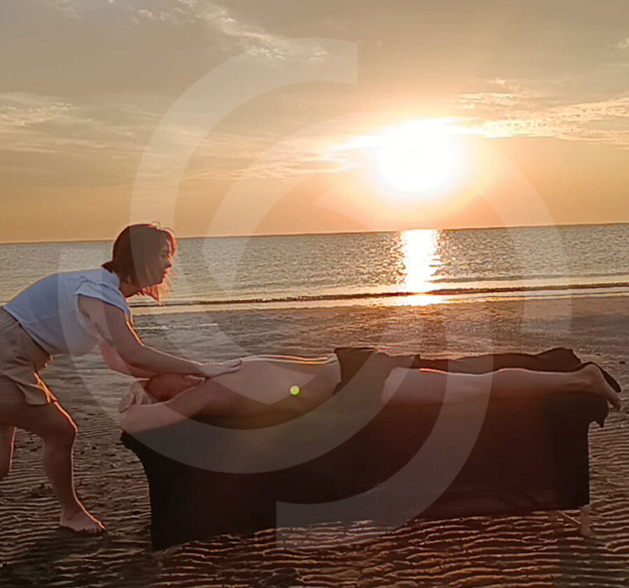 Deep Tissue Massage for Back & Shoulders